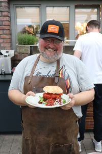 Grillkurs 'After Work Grillen – Burger' mit Flo Wolff & Thore Thede am 20.04.2023 in Hamburg